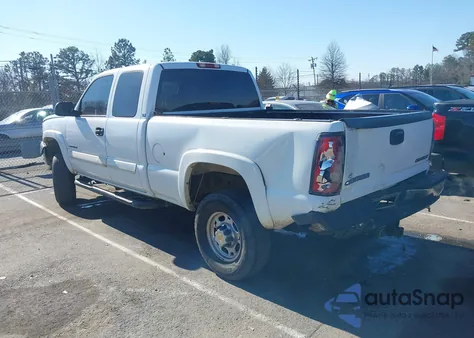 2004 Chevrolet Silverado 2500Hd Ls z USA, uszkodzony, nr VIN 1GCHC29U94E231404